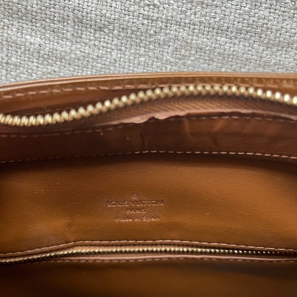 Louis Vuitton Houston Vernis bag - Picture 11 of 14